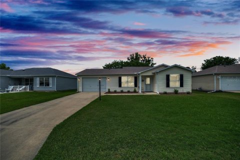 House in The Villages, Florida 2 bedrooms, 106.09 sq.m. № 1677726 - photo 2