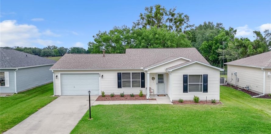 House in The Villages, Florida 2 bedrooms, 106.09 sq.m. № 1677726