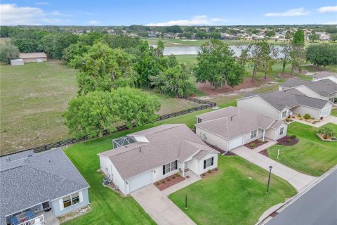 House in The Villages, Florida 2 bedrooms, 106.09 sq.m. № 1677726 - photo 3