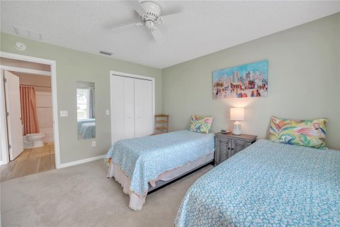 House in The Villages, Florida 2 bedrooms, 106.09 sq.m. № 1677726 - photo 24