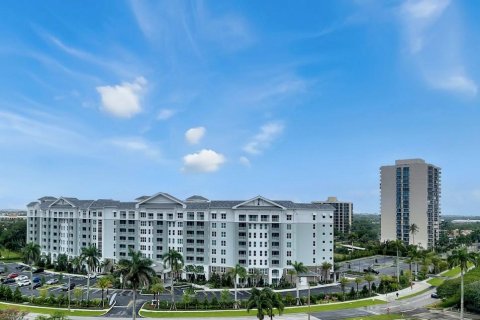 Condo in West Palm Beach, Florida, 2 bedrooms  № 1065780 - photo 1