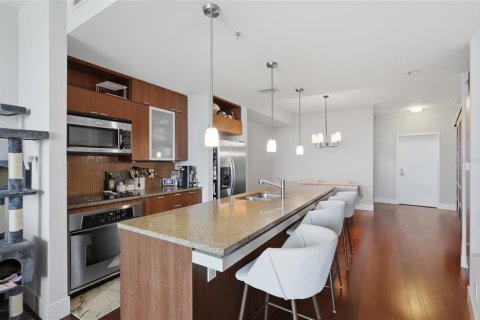 Copropriété à vendre à Tampa, Floride: 2 chambres, 135.27 m2 № 2430505 - photo 3