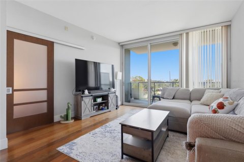 Copropriété à vendre à Tampa, Floride: 2 chambres, 135.27 m2 № 2430505 - photo 6