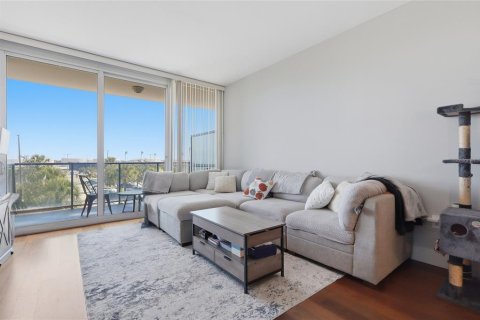 Copropriété à vendre à Tampa, Floride: 2 chambres, 135.27 m2 № 2430505 - photo 5