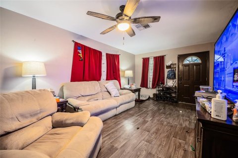 House in Bartow, Florida 4 bedrooms, 78.04 sq.m. № 2229673 - photo 5