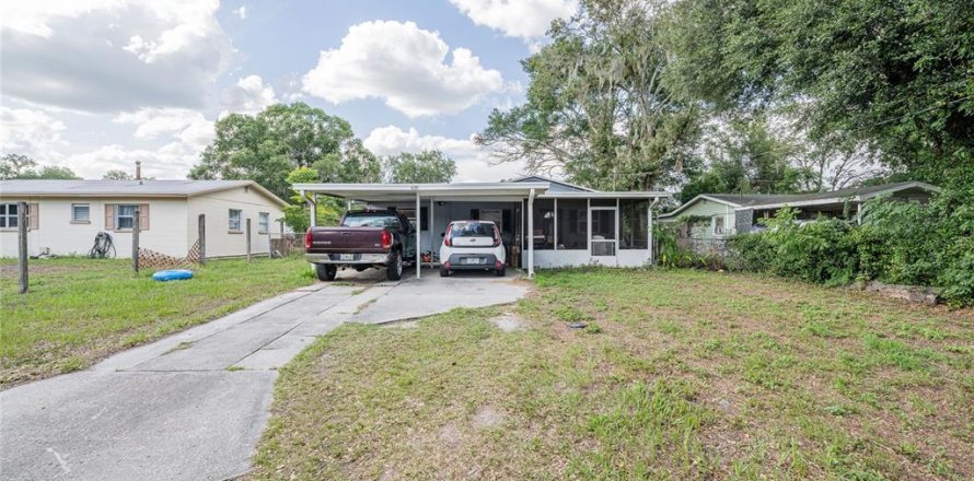 House in Bartow, Florida 4 bedrooms, 78.04 sq.m. № 2229673