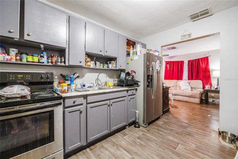 House in Bartow, Florida 4 bedrooms, 78.04 sq.m. № 2229673 - photo 9