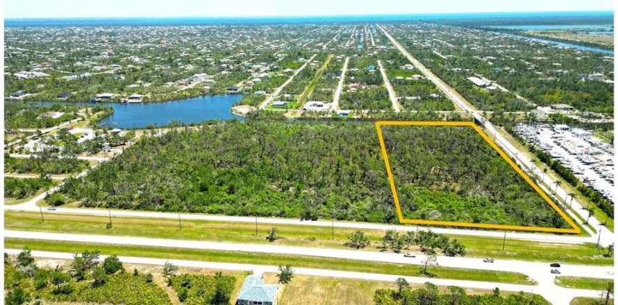 Terreno en Port Charlotte, Florida № 1634735