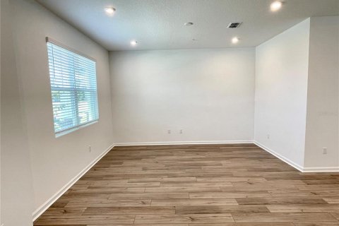 Adosado en alquiler en Orlando, Florida, 4 dormitorios, 151.15 m2 № 1866635 - foto 4