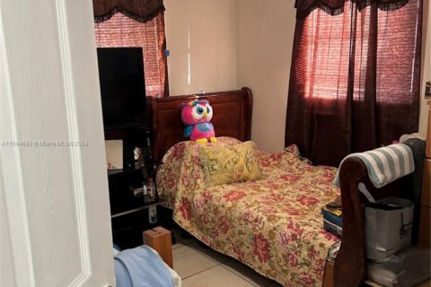 Купить виллу или дом в Майами-Гарденс, Флорида 4 спальни, 94.02м2, № 1978279 - фото 22