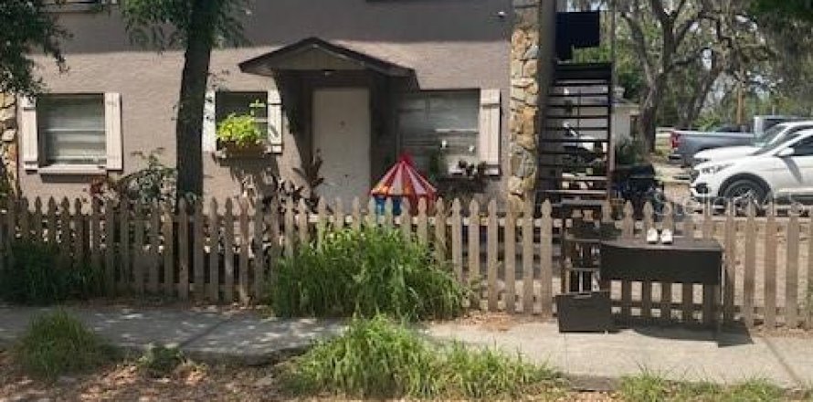 Коммерческая недвижимость в Тампа, Флорида 6 спален, 161.28м2 № 1717280