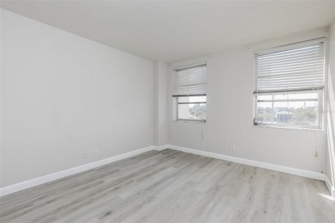 Copropriété à louer à Treasure Island, Floride: 2 chambres, 98.94 m2 № 2200905 - photo 27