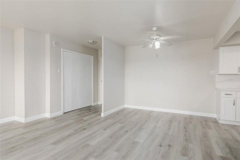 Copropriété à louer à Treasure Island, Floride: 2 chambres, 98.94 m2 № 2200905 - photo 20