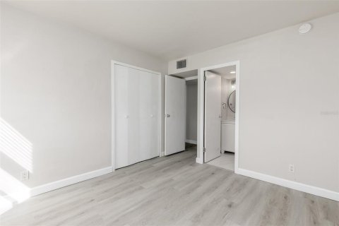 Copropriété à louer à Treasure Island, Floride: 2 chambres, 98.94 m2 № 2200905 - photo 29