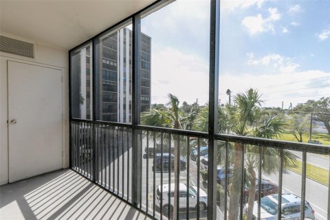 Copropriété à louer à Treasure Island, Floride: 2 chambres, 98.94 m2 № 2200905 - photo 14