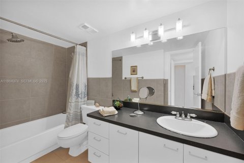 Купить кондоминиум в Авентура, Флорида 1 спальня, 85.28м2, № 1957152 - фото 27