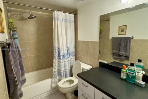 Condominio en venta en Aventura, Florida, 1 dormitorio, 85.28 m2 № 1957152 - foto 5