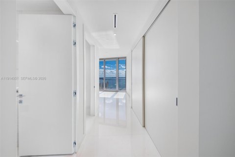 Condo in Miami, Florida, 2 bedrooms № 2248005 - photo 25