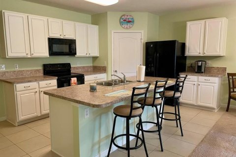 House in Edgewater, Florida 4 bedrooms, 207.36 sq.m. № 1687292 - photo 3