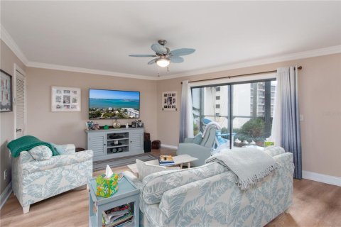 Townhouse in Clearwater, Florida 2 bedrooms, 118.91 sq.m. № 2201015 - photo 4