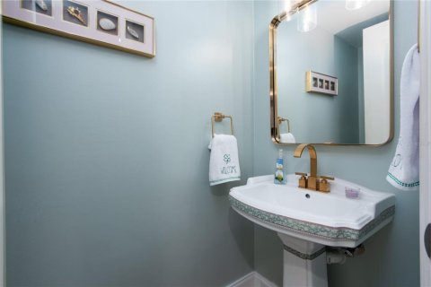 Townhouse in Clearwater, Florida 2 bedrooms, 118.91 sq.m. № 2201015 - photo 13