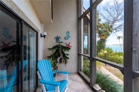 Townhouse in Clearwater, Florida 2 bedrooms, 118.91 sq.m. № 2201015 - photo 17