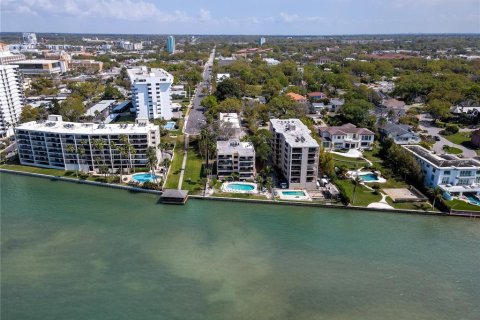 Townhouse in Clearwater, Florida 2 bedrooms, 118.91 sq.m. № 2201015 - photo 24