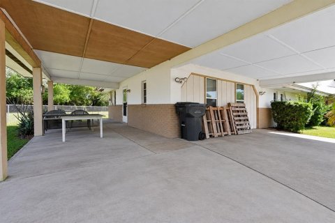 Villa ou maison à vendre à Lake Wales, Floride: 4 chambres, 200.11 m2 № 2415396 - photo 5