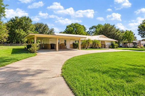 Villa ou maison à vendre à Lake Wales, Floride: 4 chambres, 200.11 m2 № 2415396 - photo 4