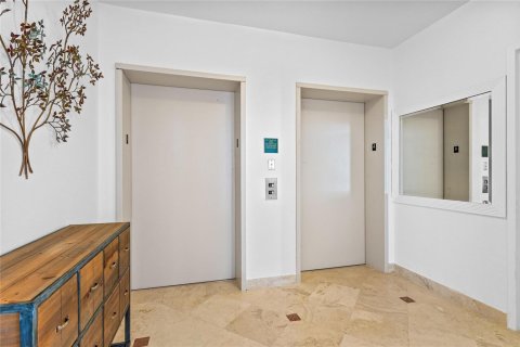Condo in Fort Lauderdale, Florida, 3 bedrooms № 2413188 - photo 25