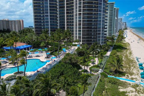 Condo in Fort Lauderdale, Florida, 3 bedrooms № 2413188 - photo 18