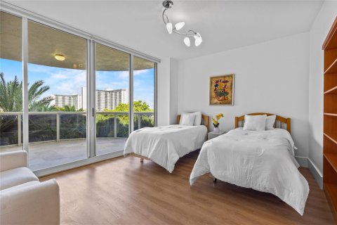 Condo in Fort Lauderdale, Florida, 3 bedrooms № 2413188 - photo 19