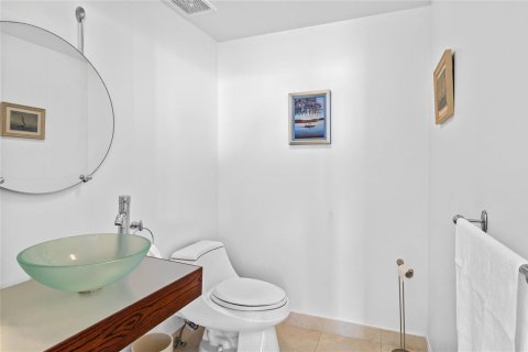 Condo in Fort Lauderdale, Florida, 3 bedrooms № 2413188 - photo 27