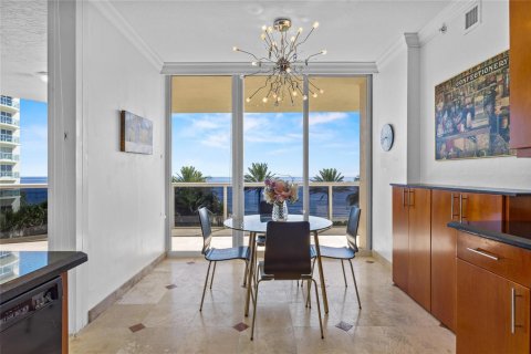 Condo in Fort Lauderdale, Florida, 3 bedrooms № 2413188 - photo 13