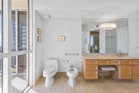Condo in Fort Lauderdale, Florida, 3 bedrooms № 2413188 - photo 10