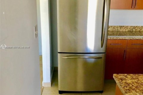 Copropriété à louer à Aventura, Floride: 1 chambre, 84.54 m2 № 2024265 - photo 3