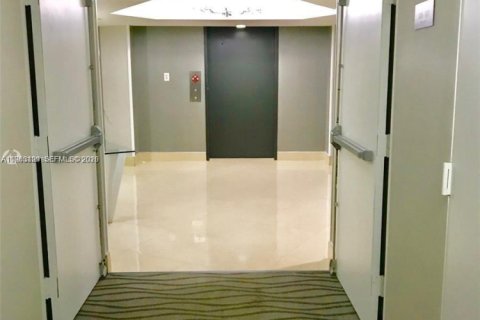 Copropriété à louer à Aventura, Floride: 1 chambre, 84.54 m2 № 2024265 - photo 13