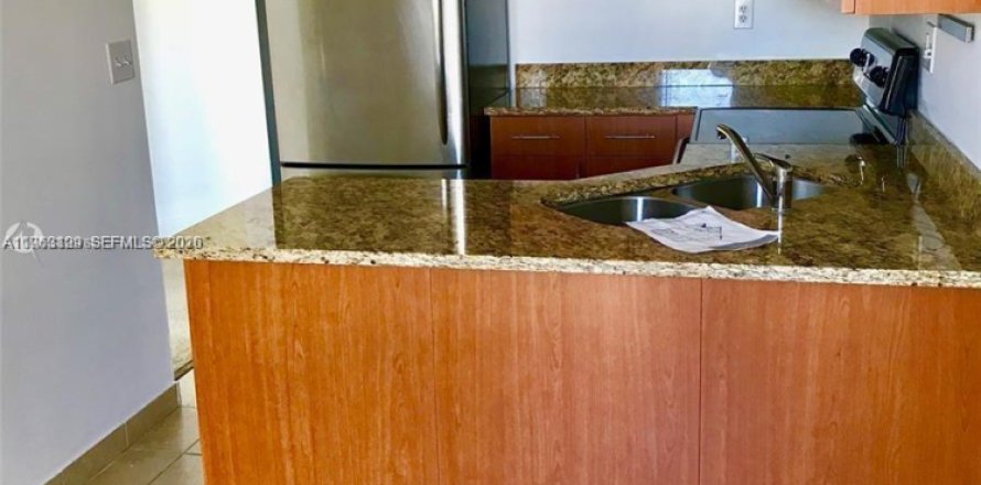 Condo à Aventura, Floride, 1 chambre  № 2024265