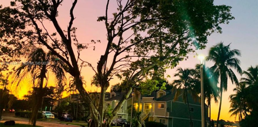 Condo à Oakland Park, Floride, 2 chambres  № 2076101