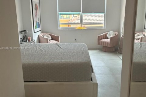 Снять в аренду кондоминиум в Майами-Бич, Флорида 2 спальни, 104.98м2, № 2034809 - фото 18