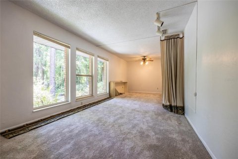 Casa en venta en Gainesville, Florida, 4 dormitorios, 271.74 m2 № 1662137 - foto 9