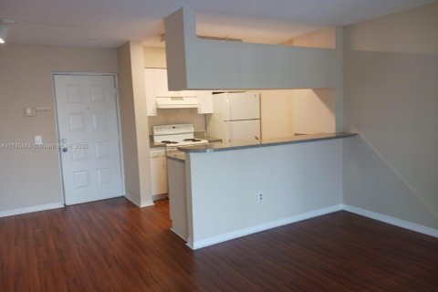 Condominio en venta en Hollywood, Florida, 1 dormitorio, 49.89 m2 № 1961492 - foto 20