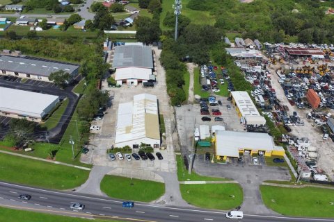 Propiedad comercial en venta en Kissimmee, Florida, 1579.34 m2 № 1909164 - foto 7