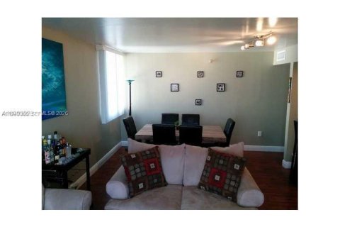 Copropriété à vendre à Miami, Floride: 2 chambres, 84.91 m2 № 2004137 - photo 4