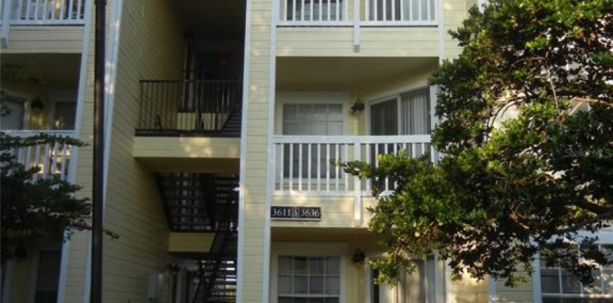 Condominio en Orlando, Florida, 1 dormitorio № 1900600