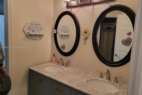 Купить коммерческую недвижимость в Делрей-Бич, Флорида 298.22м2, № 2003204 - фото 18