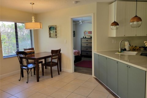 Купить коммерческую недвижимость в Делрей-Бич, Флорида 298.22м2, № 2003204 - фото 11