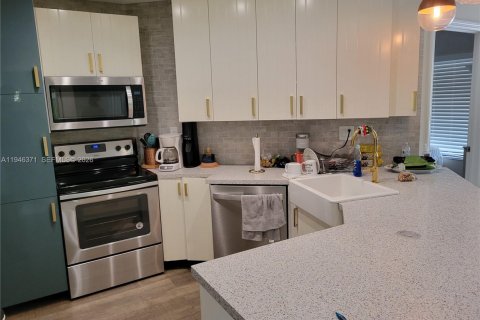 Купить коммерческую недвижимость в Делрей-Бич, Флорида 298.22м2, № 2003204 - фото 30