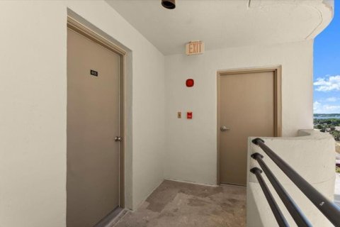 Condominio en venta en Daytona Beach, Florida, 2 dormitorios, 87.7 m2 № 1649266 - foto 3