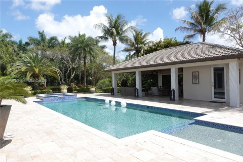 House in Davie, Florida 5 bedrooms, 440.08 sq.m. № 2062589 - photo 5